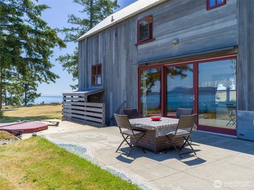 146 E Meadow Ln, Decatur Island, WA, 98221-4168 | Card Image