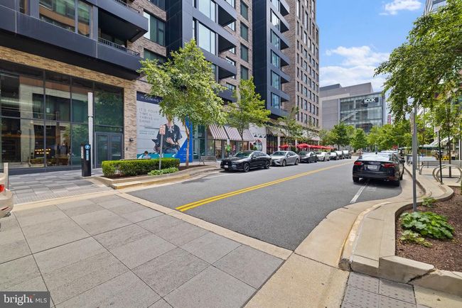 APT-213 - 8220 Crestwood Heights Dr, Condo with 1 bedrooms, 1 bathrooms and null parking in MCLEAN VA | Image 50