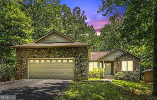 219 Washington St, LOCUST GROVE, VA, 22508-5137 | Card Image