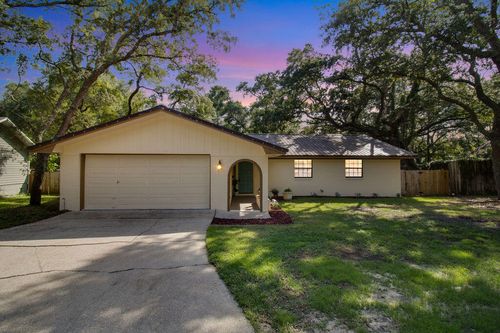 651 Caribbean Way, Niceville, FL, 32578-3805 | Card Image