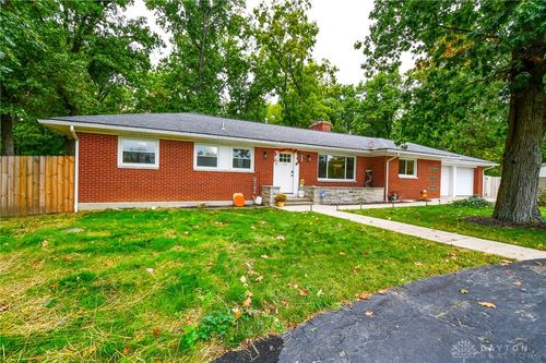 7821 Lois Cir, Centerville, OH, 45459-3603 | Card Image