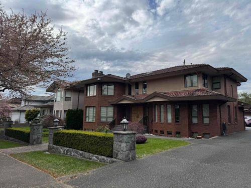 mainandabove-lvl-6921 Grant Place, Burnaby, BC, V5B4X4 | Card Image