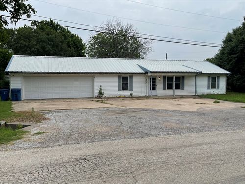 400 N Angelina St, Whitney, TX, 76692-2307 | Card Image