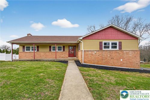 1320 Little Lehigh Dr S, EMMAUS, PA, 18049-1522 | Card Image