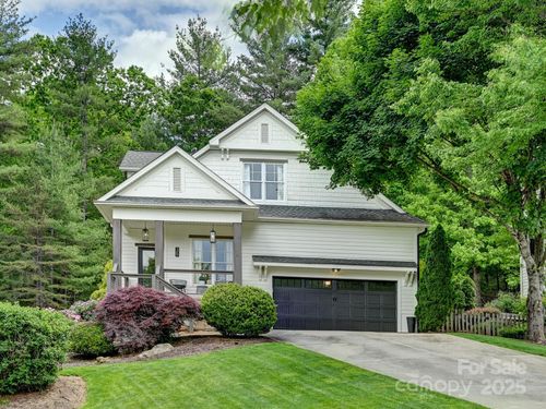 35 White Ash Dr, Asheville, NC, 28803-2491 | Card Image