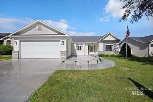 273 Cedar Park Cir, Twin Falls, ID, 83301-8911 | Card Image
