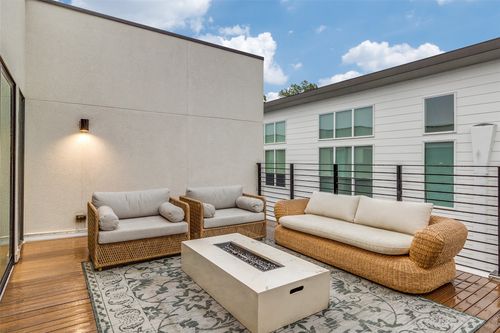 b-5719 Lindell Ave, Dallas, TX, 75206-8935 | Card Image