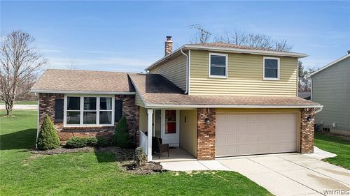 12 Rollingwood Dr, Lancaster, NY, 14086-9663 | Card Image