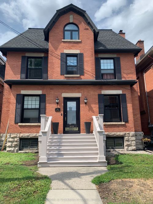 25 Mcleod St, Ottawa, ON, K2P0Z4 | Card Image