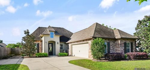 39071 Old Tree Dr, Prairieville, LA, 70769-5589 | Card Image