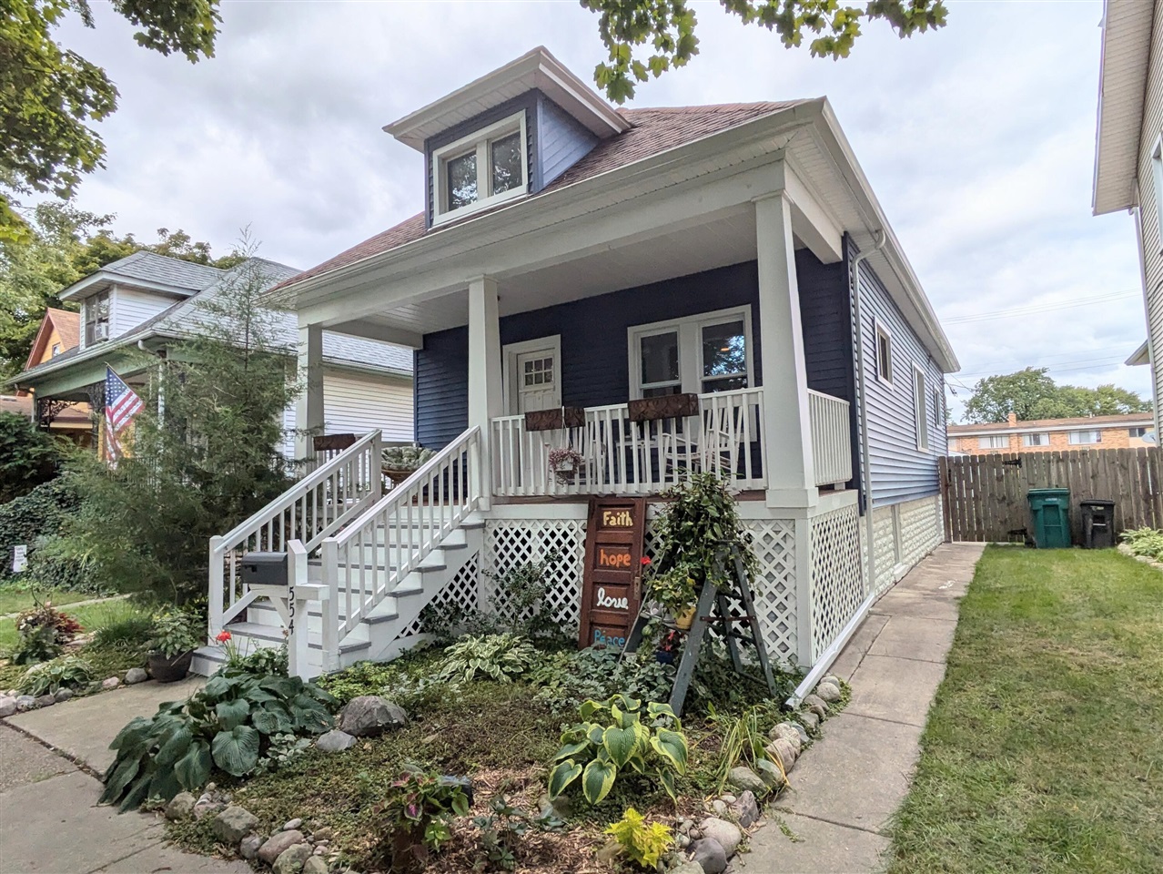 Maple St, Wyandotte, MI 48192