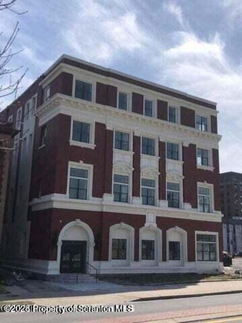 206-19 N River St, Wilkes Barre, PA, 18702-2403 | Card Image