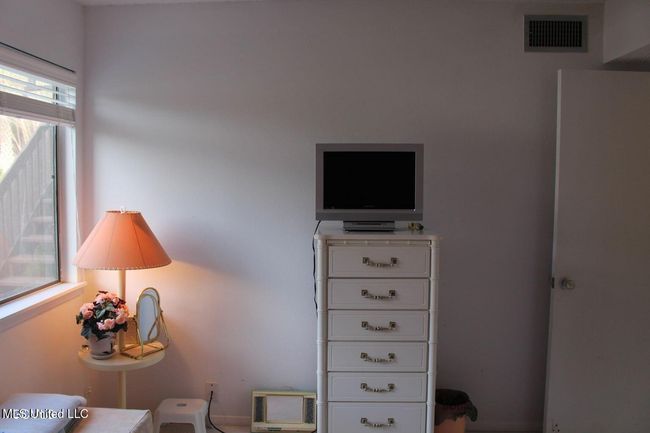 156 lanai 33 | Image 25