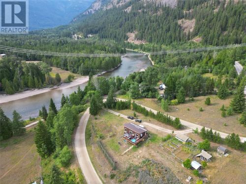3364 Koch Siding Rd, Slocan Park, BC, V0G2E0 | Card Image