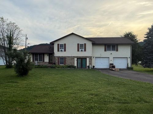 85 Gravel Ln, New Martinsville, WV, 26155-8500 | Card Image