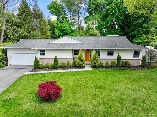 3 Green Acres Ln, White Plains, NY, 10607-2705 | Card Image