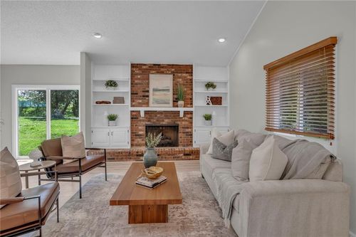14 Woodbridge Ln, Kansas City, MO, 64145-1326 | Card Image