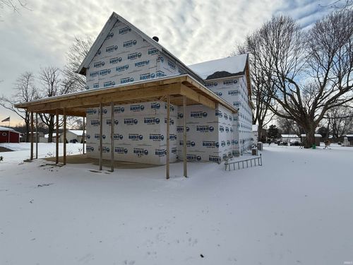 8522 Windsor Dr, Newburgh, IN, 47630-9411 | Card Image
