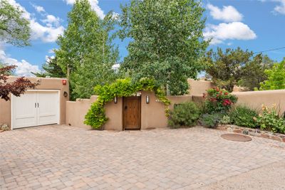 530 Camino Del Monte Sol, House other with 3 bedrooms, 1 bathrooms and 1 parking in Santa Fe NM | Image 2