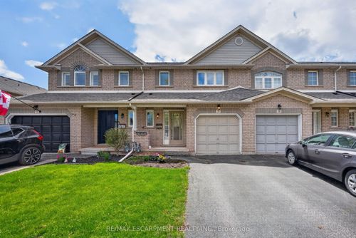 7 Elderberry Ave, Grimsby, ON, L3M5M9 | Card Image