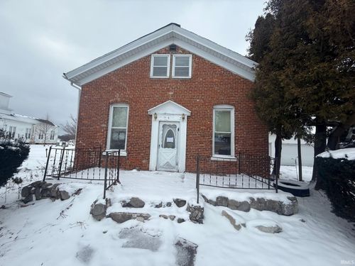 31479 Chicago Trl, New Carlisle, IN, 46552-9703 | Card Image