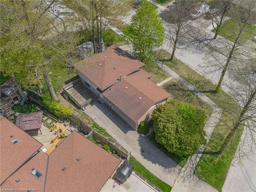 113 Martinglen Cres, Kitchener, ON, N2E2A3 | Card Image