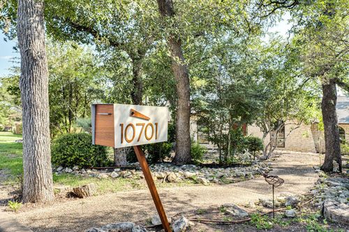 10701 Glass Mountain Trl, Austin, TX, 78750-2504 | Card Image