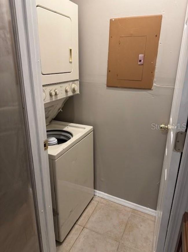 LAUNDRY | Image 12