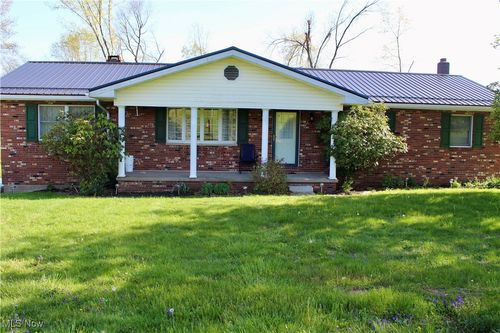 8995 Sarbaugh Rd, Norwich, OH, 43767-9741 | Card Image