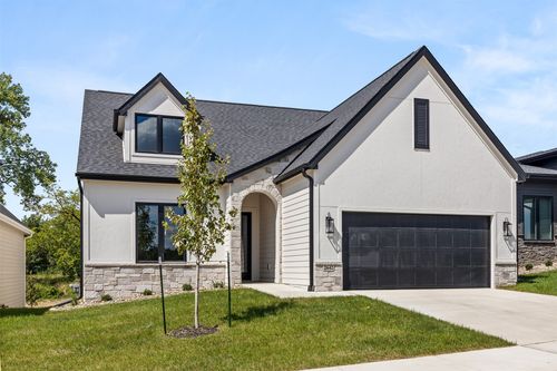 2642 Se Steele Dr, Waukee, IA, 50263-6502 | Card Image