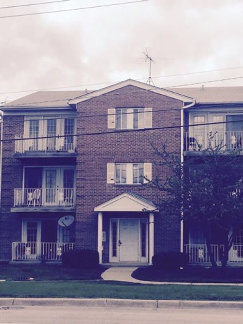 apt-102-4272 Central Rd, Glenview, IL, 60025-5622 | Card Image