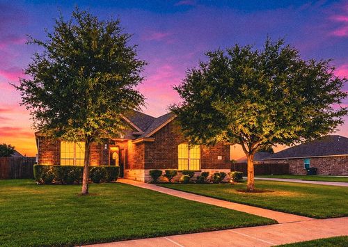 610 Milas Ln, Glenn Heights, TX, 75154-8516 | Card Image