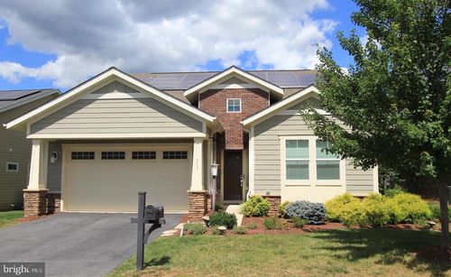 213 Grebe Dr, LAKE FREDERICK, VA, 22630-2083 | Card Image