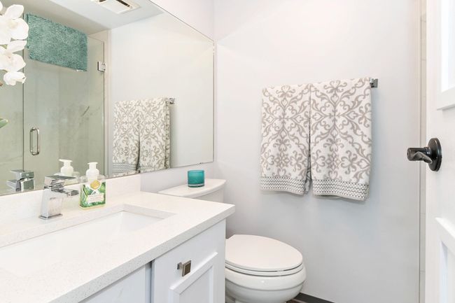 302 - 1355 Winter St, Condo with 2 bedrooms, 2 bathrooms and 1 parking in White Rock BC | Image 15