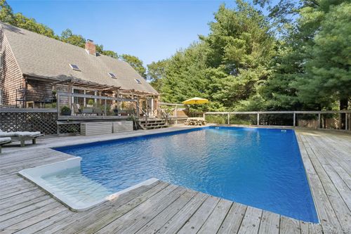 36 Harbor Blvd, East Hampton, NY, 11937-1777 | Card Image