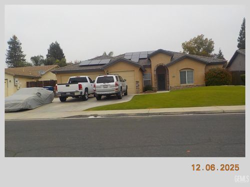 10106 Salerosa Ct, Bakersfield, CA, 93312-5969 | Card Image