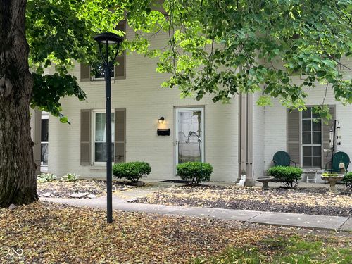 4227 Greenway Drive, Indianapolis, IN, 46220 | Card Image