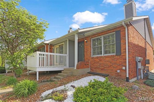 9-300 Pine Lake Rd, Collinsville, IL, 62234-4942 | Card Image