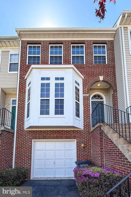 14647 Seasons Dr, CENTREVILLE, VA, 20120-6013 | Card Image