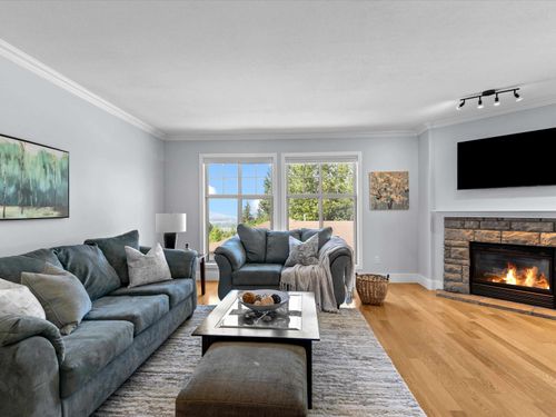 21-46858 Russell Rd, Chilliwack, BC, V2R5T3 | Card Image