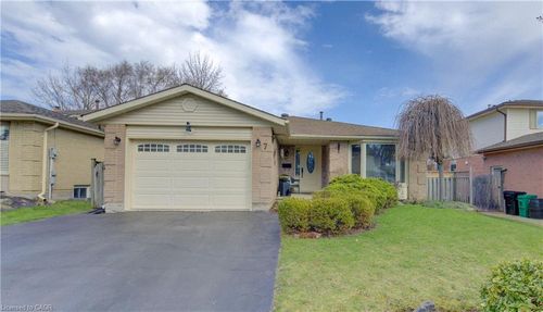 7 Kilkerran Cres, Kitchener, ON, N2R1B6 | Card Image