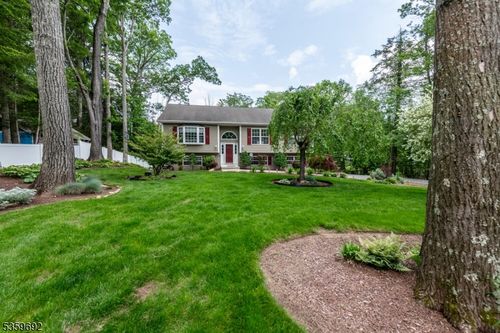 134 County Rd, Hewitt, NJ, 07421-3807 | Card Image