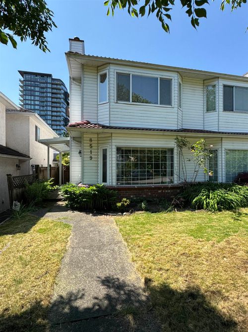 8519 French St, Vancouver, BC, V6P4W3 | Card Image