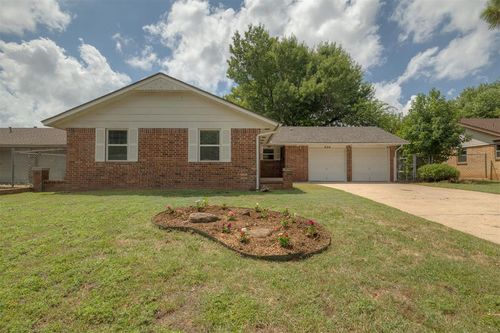806 Terrace Place, Norman, OK, 73069 | Card Image