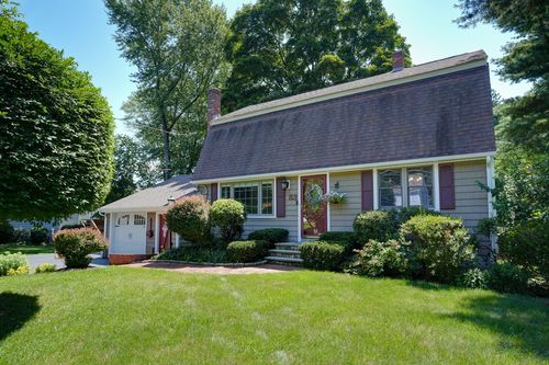 83 Crestwood Dr, Northborough, MA, 01532-1849 | Card Image