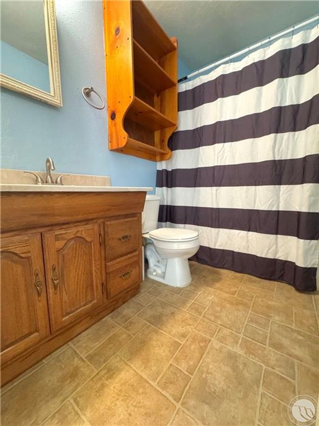 Bathroom | Image 12