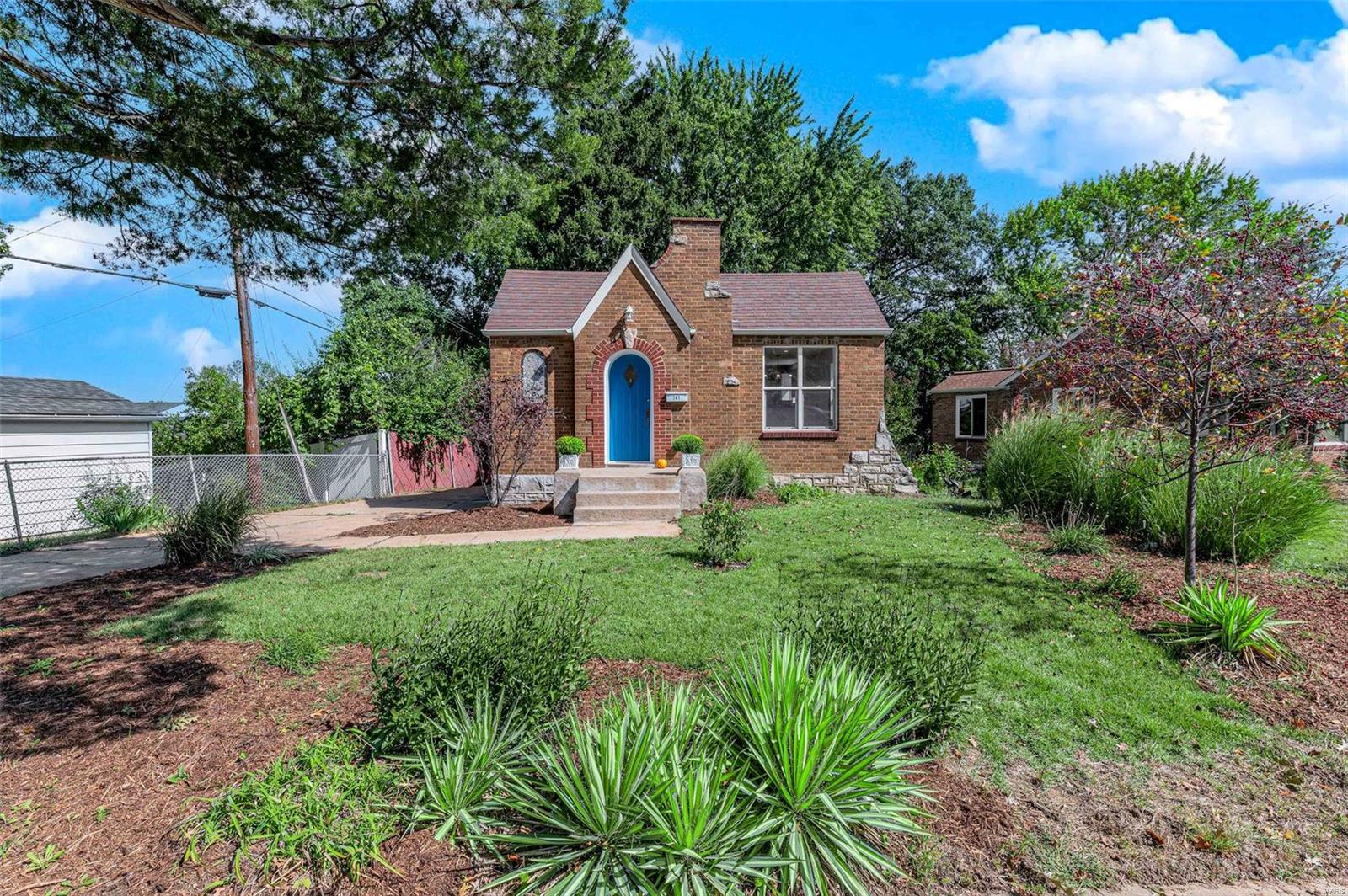 Shetland Dr, Saint Louis, MO 63125