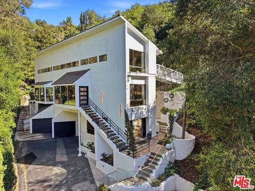 2350 Benedict Canyon Dr, Beverly Hills, CA, 90210-1409 | Card Image