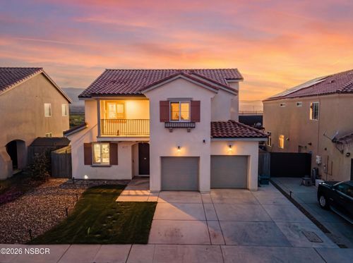 327 Las Flores Dr, Guadalupe, CA, 93434-1852 | Card Image