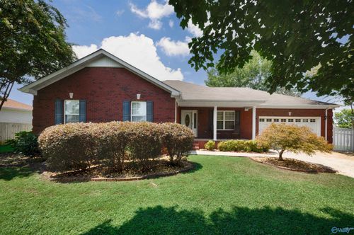 1702 Bellview Dr, Athens, AL, 35611-4088 | Card Image